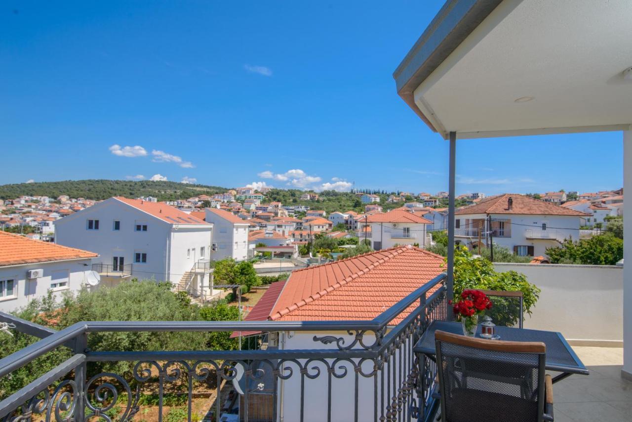 Apartments Tonka Trogir Eksteriør billede